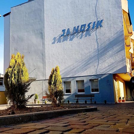 O.W.W Janosik Hotel Ustronie Morskie Kültér fotó